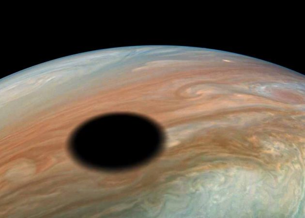 NASA опубликовало детальную фотографию Юпитера