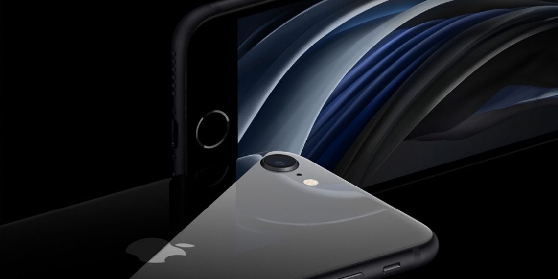Новый iPhone SE 2020 подешевел на 5 000 рублей
