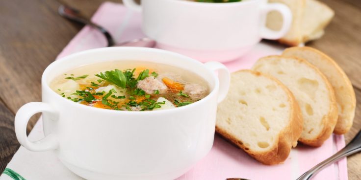 Суп с фрикадельками и нежными клецками: рецепт с фото