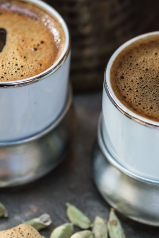 Кофе по-турецки с кардамоном в турке