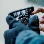 3 крутые идеи для видеосъёмки на смартфон с подручными материалами