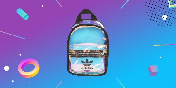 Выгодно: яркий рюкзак Adidas со скидкой 1 800 рублей