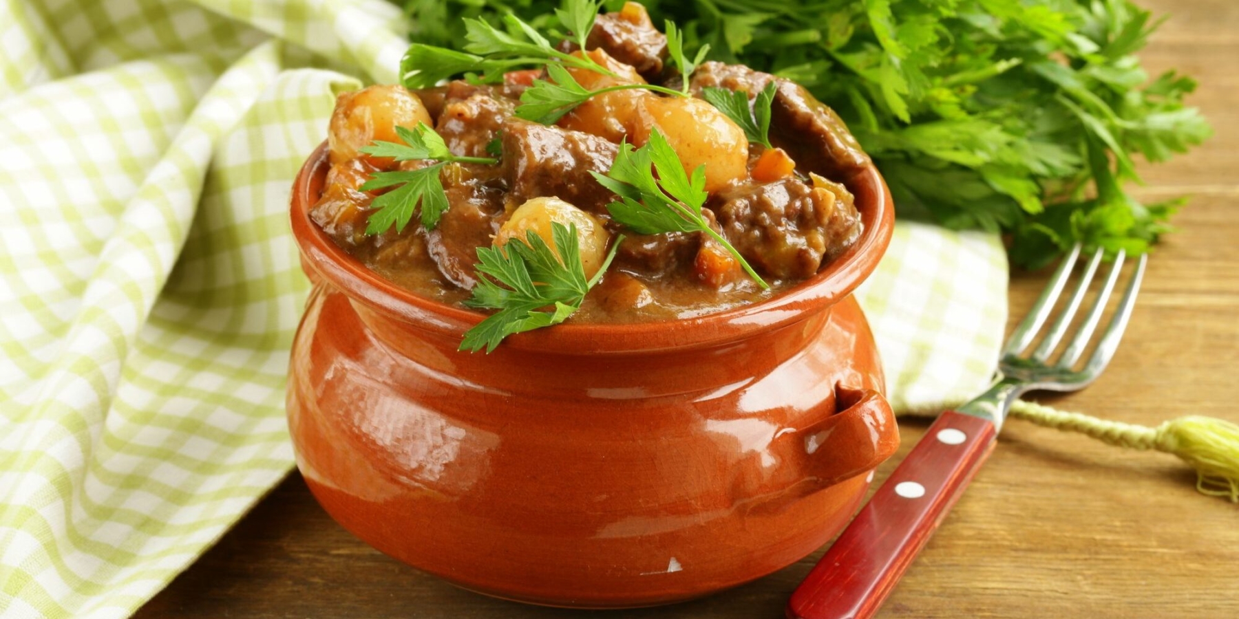 Украинская печеня в горшочке