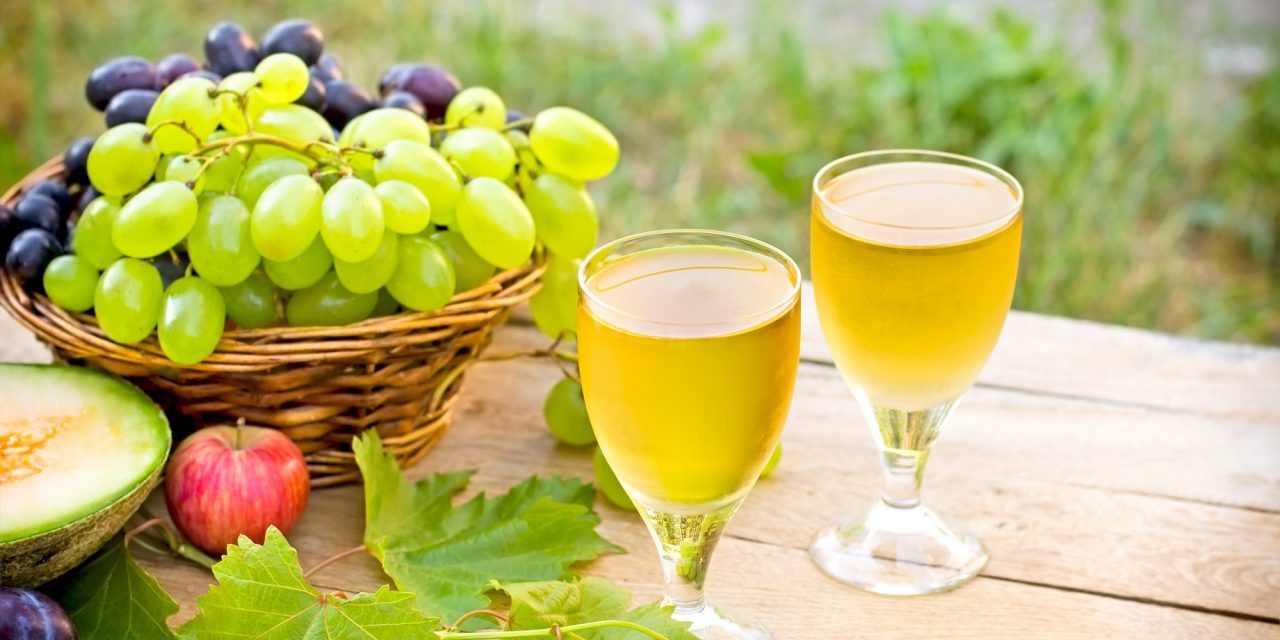 Сухое вино из белого винограда