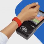 Elari SmartPay — браслет для бесконтактной оплаты, который не нужно заряжать