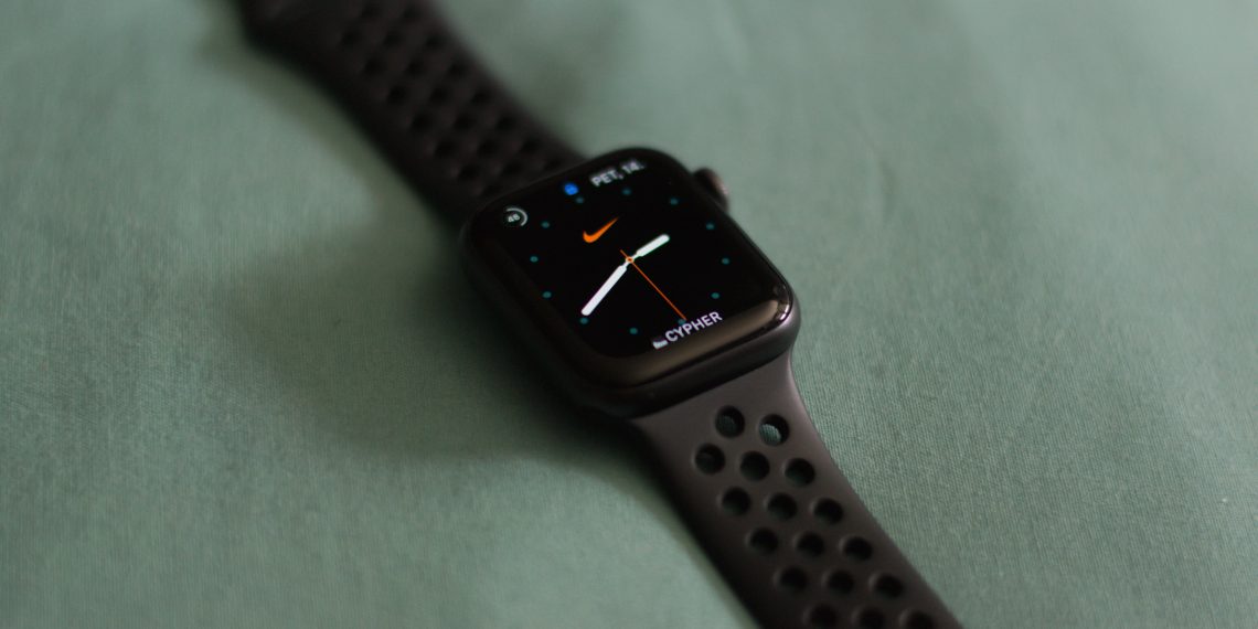 Вместе с iPhone 12 выйдут сразу две модели Apple Watch