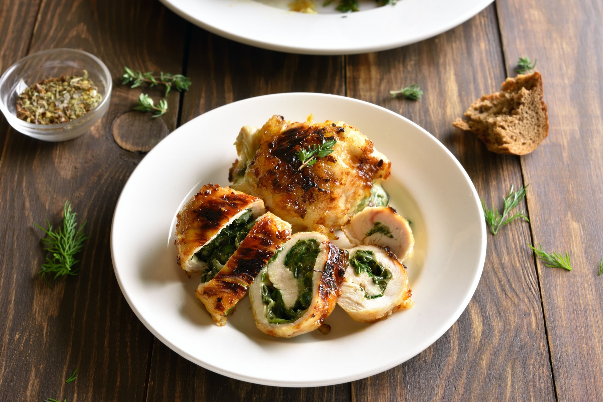 Рулетики с сыром и шпинатом