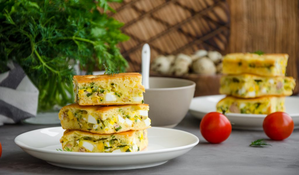 Заливной пирог с зеленым луком и яйцом - рецепт с пошаговыми фото | Все Блюда