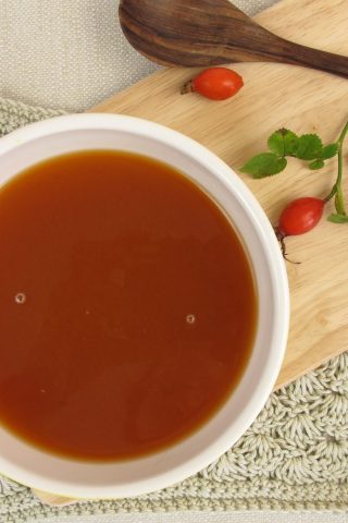 Скандинавский суп из шиповника