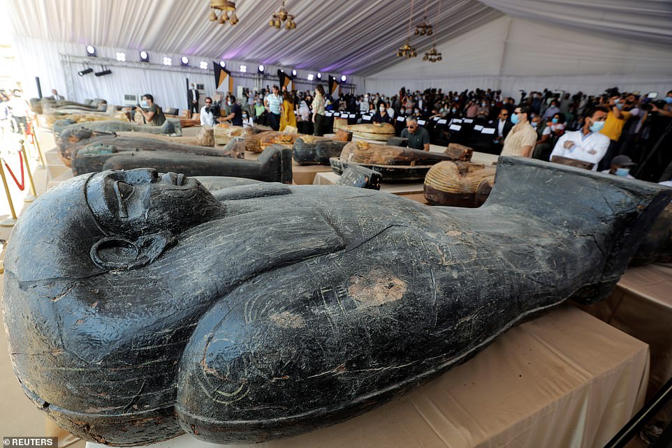 В Египте обнаружили 59 саркофагов с мумиями