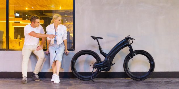 Reevo — электрический велосипед с колёсами без спиц