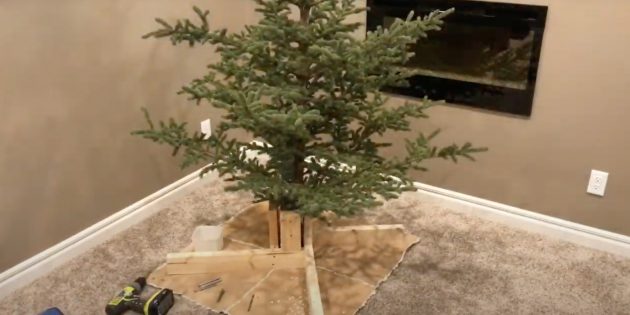 Как сделать подставку для новогодней елки