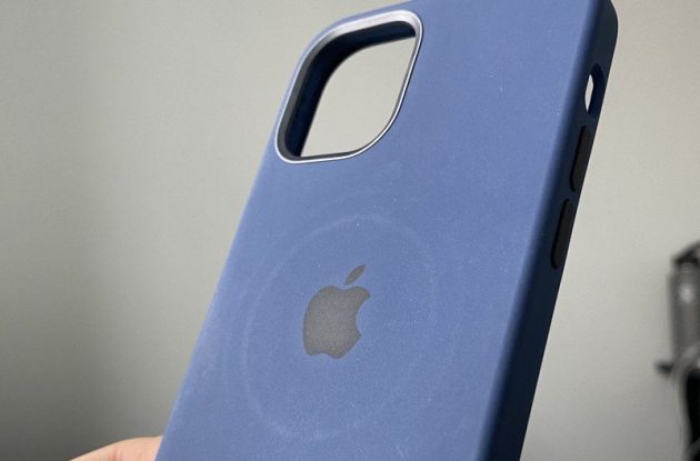 Пользователи iPhone 12 жалуются на зарядку MagSafe