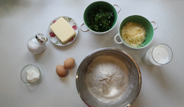 Подготовьте ингредиенты для калиток с сыром