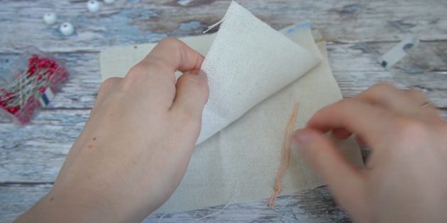 Бык из ткани своими руками: положите лапы между кусками льна