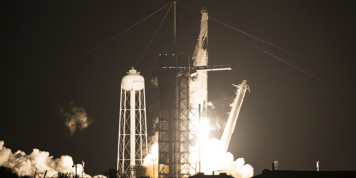 SpaceX провела второй успешный запуск миссии Crew Dragon. Теперь с четырьмя астронавтами