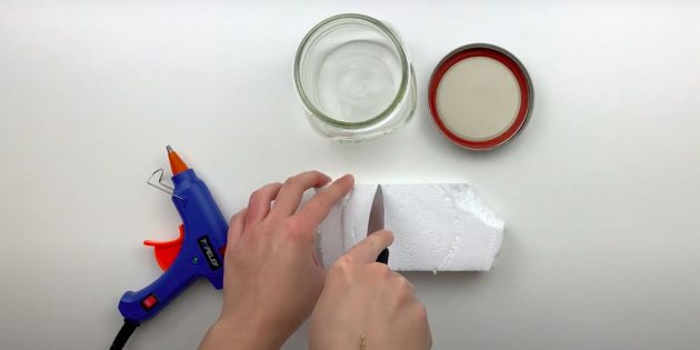 Как сделать снежный шар своими руками: вырежьте пенопласт