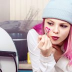 6 идей яркого макияжа для домашних селфи