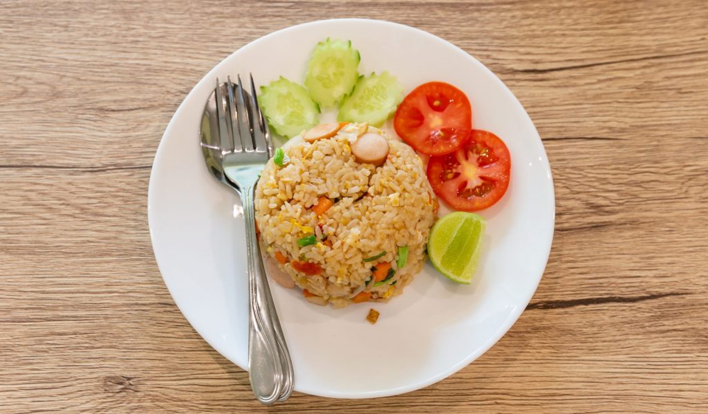 Рис с сосисками — рецепт с фото пошагово