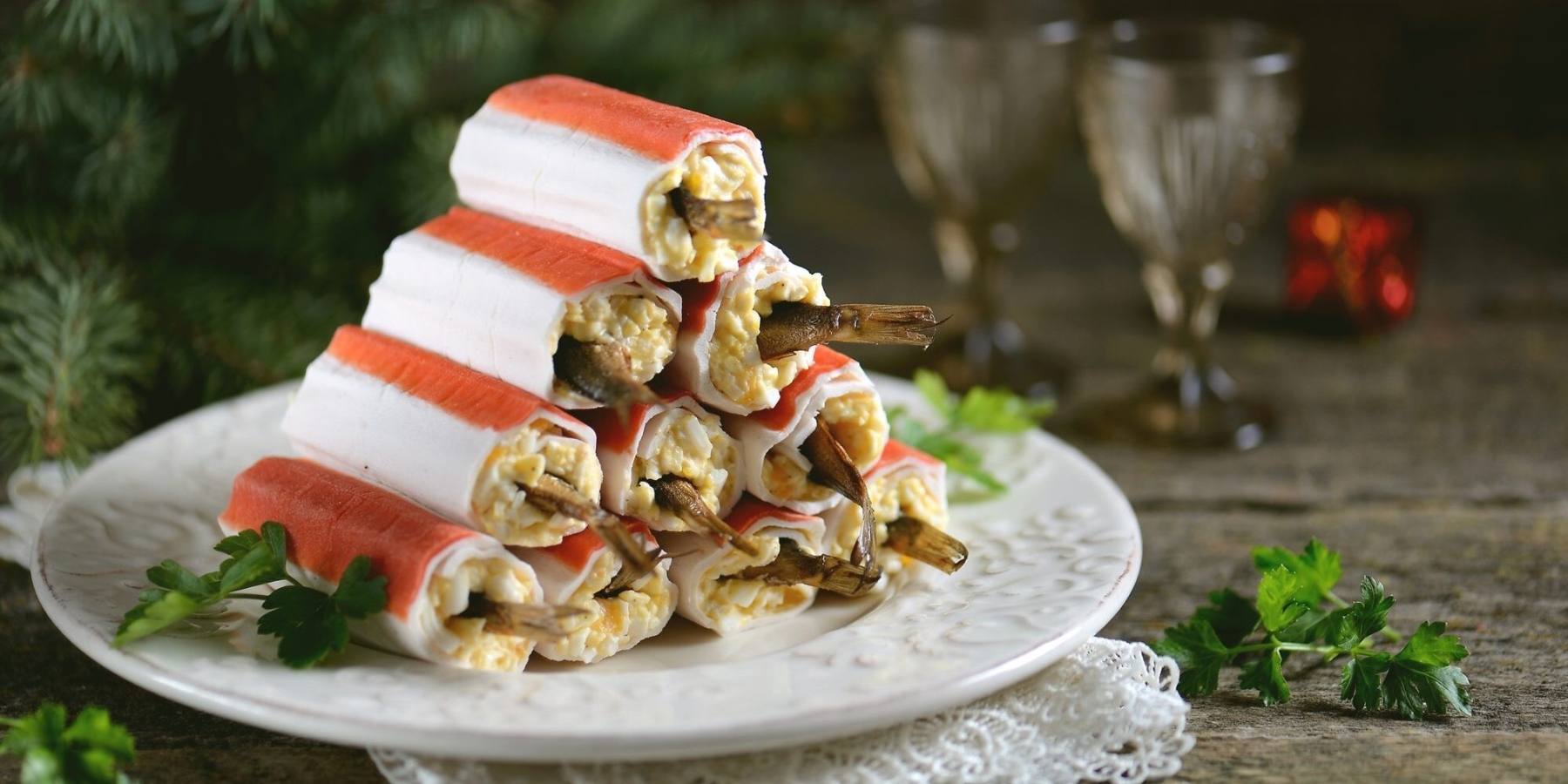 Крабовые палочки, фаршированные творогом