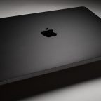 чёрный MacBook