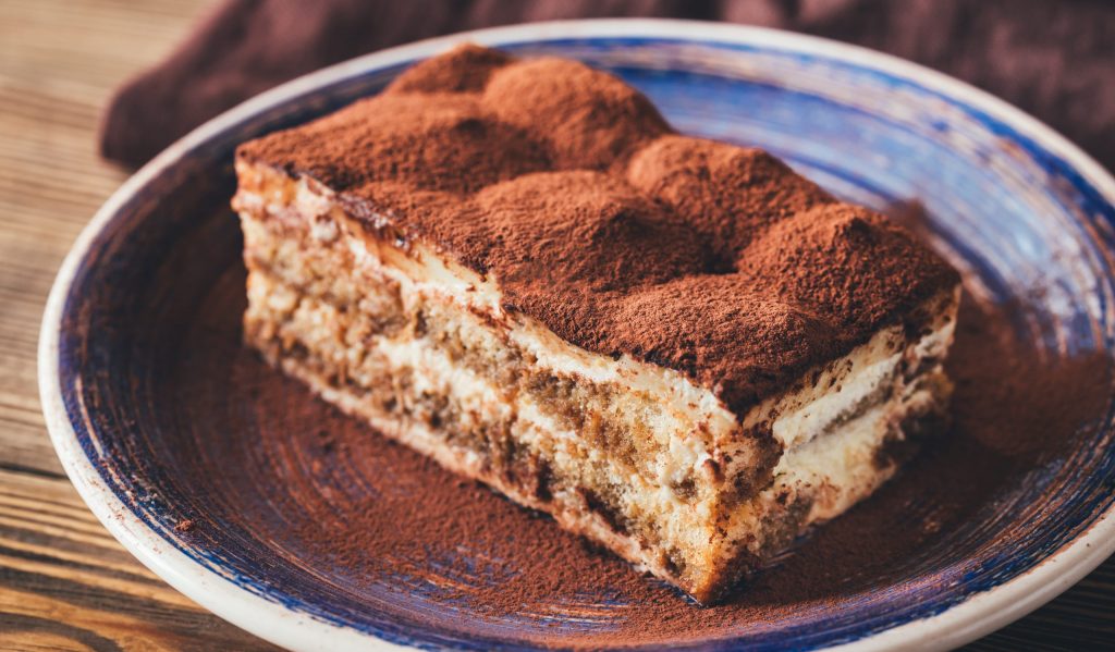 Бисквитный торт тирамису без печенья