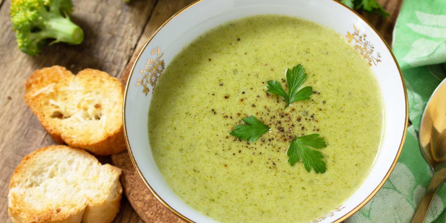 Овощной суп с чечевицей, сельдереем и шпинатом