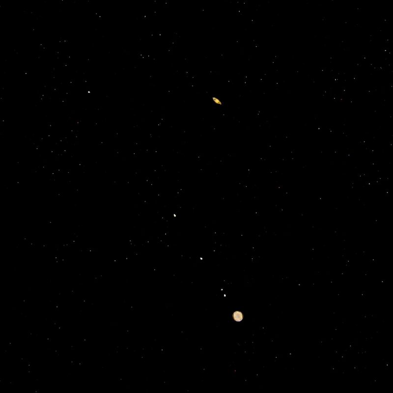 Фото: Юпитер и Сатурн сблизились на звёздном небе