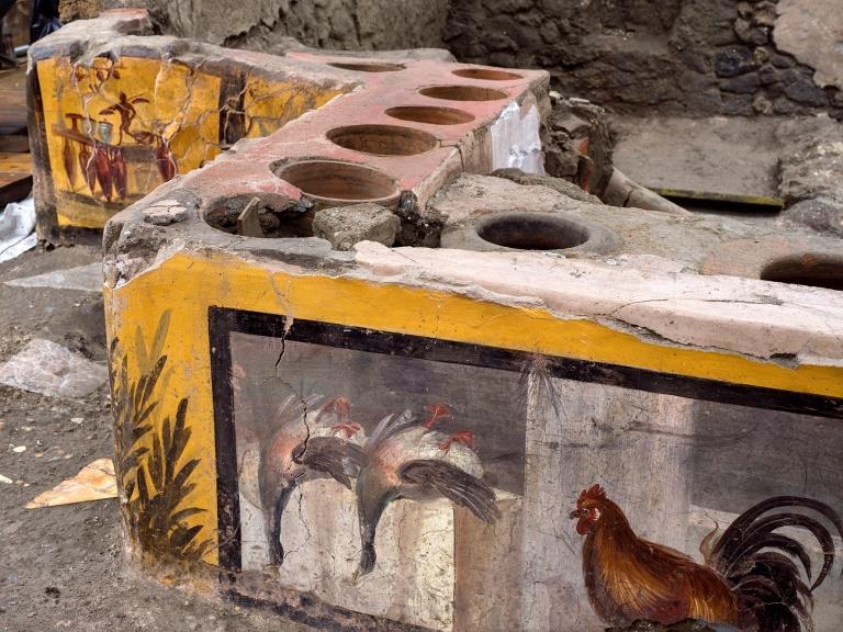 Археологи обнаружили древнеримскую закусочную