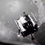 Китайский зонд «Чанъэ-5» успешно сел на Луну, собрал грунт и теперь возвращается на Землю