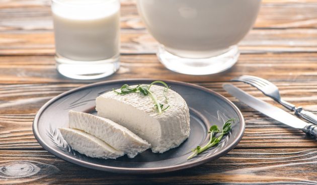 Сыр из молока в домашних условиях рецепт с фото пошагово
