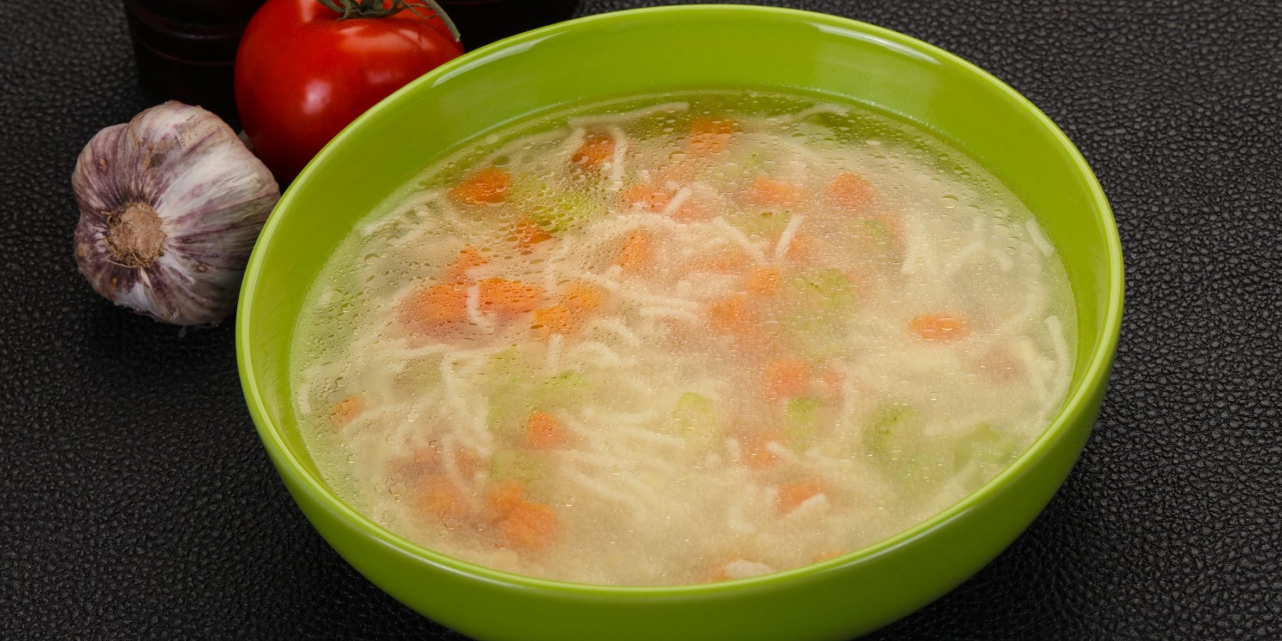 Рисовый суп с консервированным тунцом