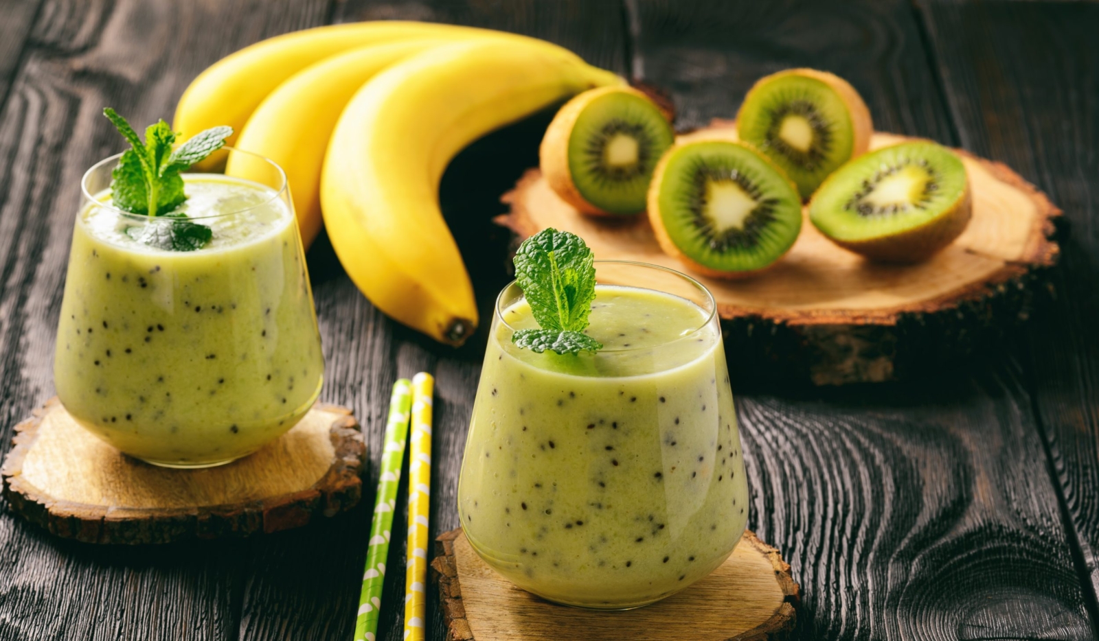 Смузи с киви, манго и бананом Лайфхакер