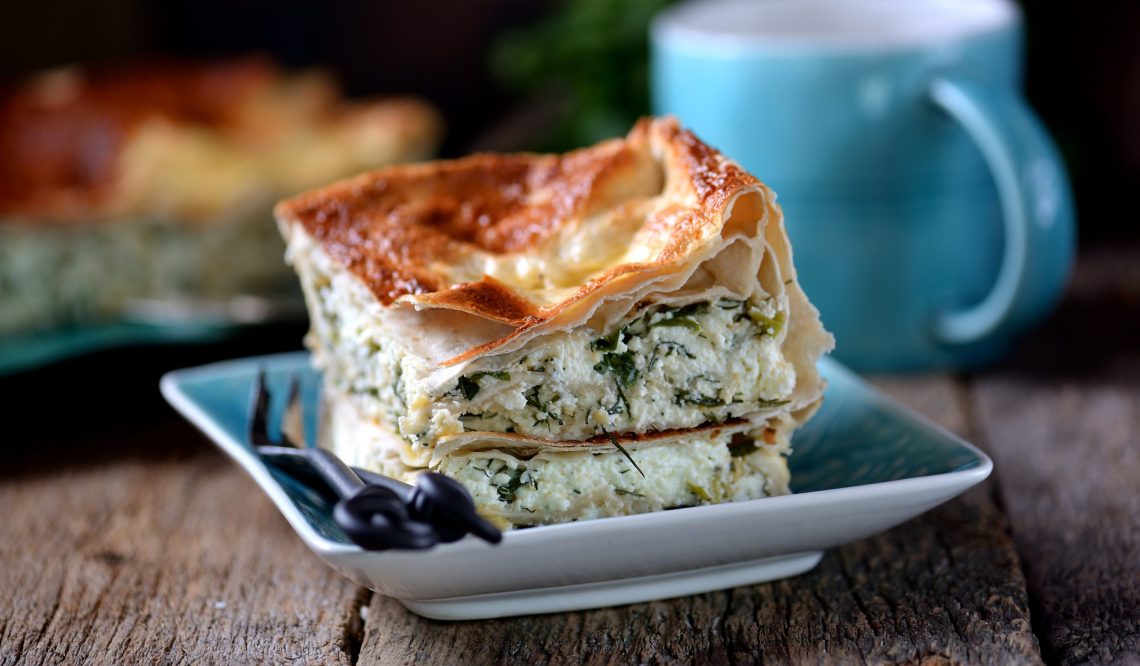 ППпирог из лаваша с сыром и творогом Лайфхакер