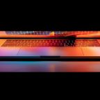 Apple продлила программу бесплатного ремонта дисплеев MacBook Pro 2016