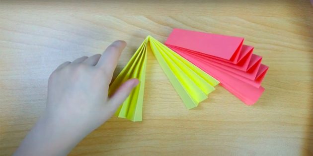 Как сделать куклу из бумаги на шарнирах своими руками