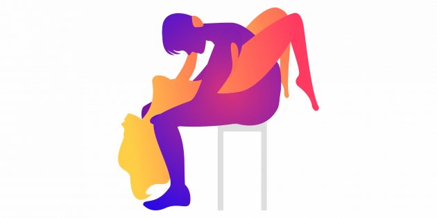 Секс на стуле: поза с прогибом