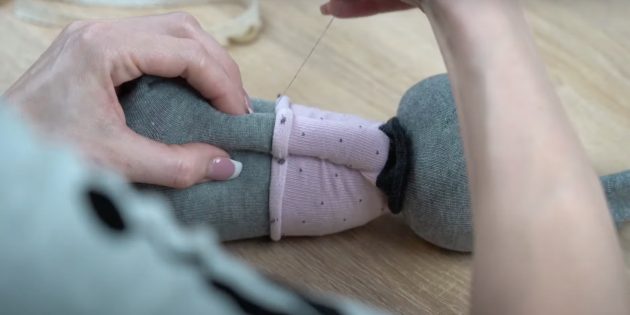 Игрушки из носков своими руками: сделайте лапы