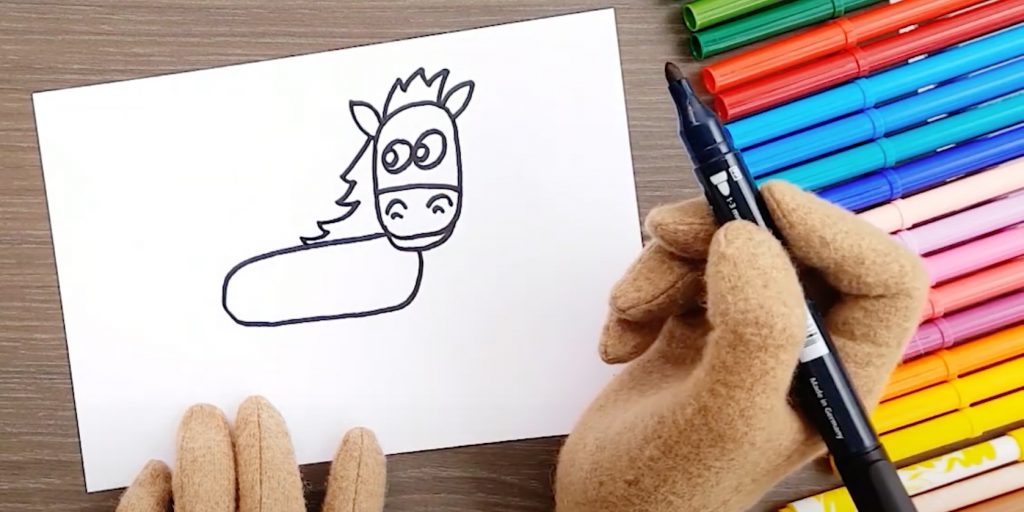 Нарисуйте тело и гриву Как нарисовать лошадь: Нарисуйте тело и гриву