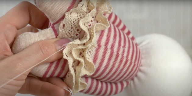 Игрушки из носков своими руками: сделайте юбку