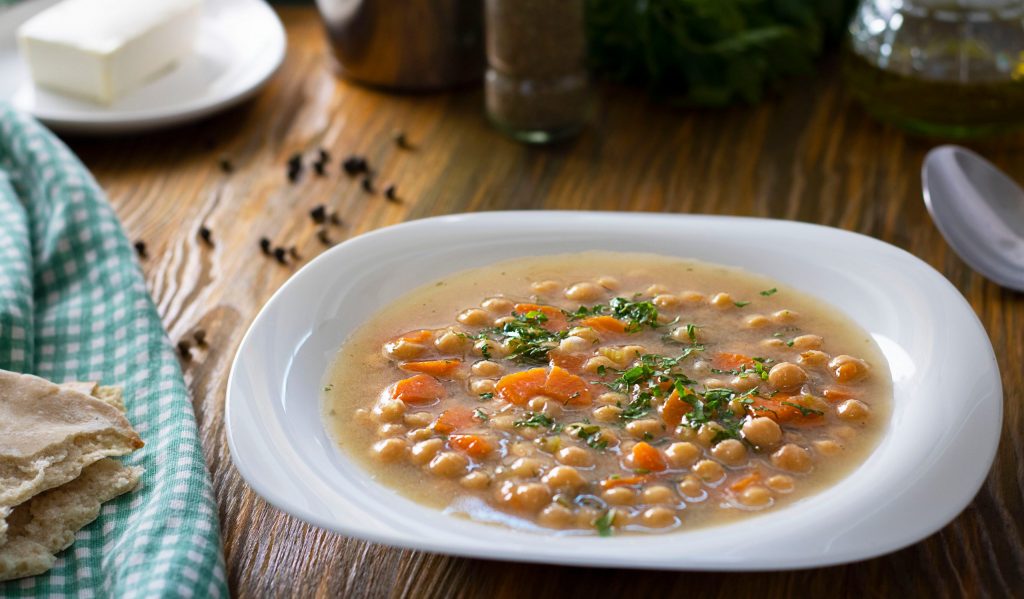 Гороховый суп с беконом и нутом рецепт с фото, готовим вкусный суп с копченым салом на webmaster-korolev.ru