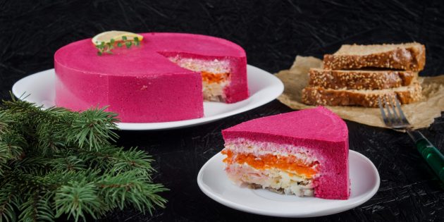 Закусочные торты, которые станут украшением новогоднего стола