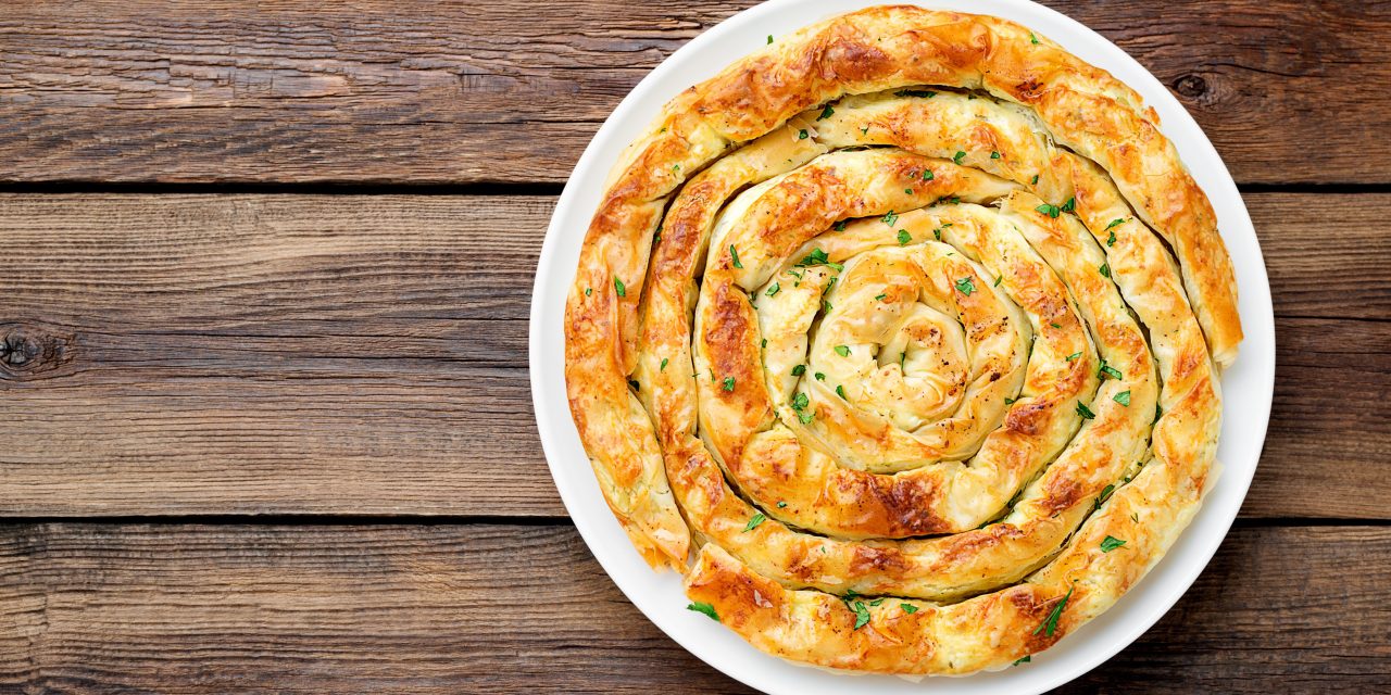 Баница — болгарский пирог с сыром