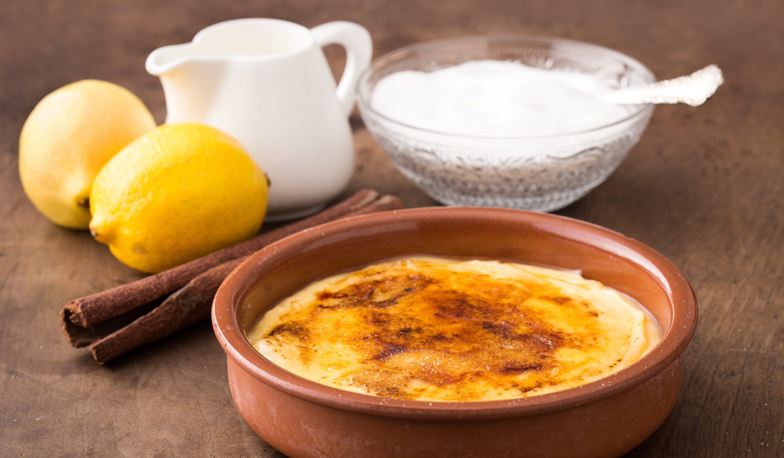 Крема каталана — нежнейший молочный десерт