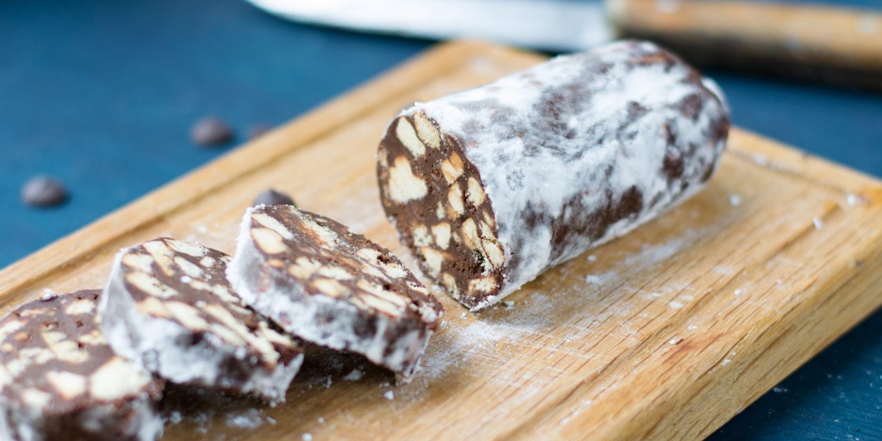 Как приготовить Шоколадная колбаса с грецкими орехами просто рецепт пошаговый