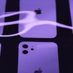 Apple выпустила iPhone 12 в новом фиолетовом цвете
