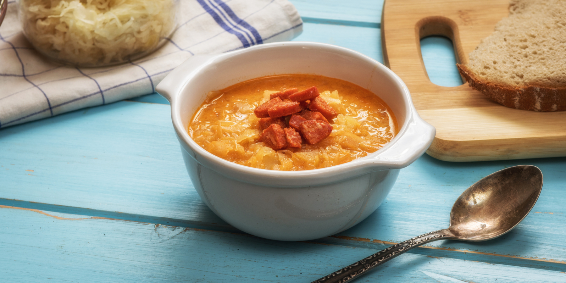 Крем-суп из квашеной капусты, картофеля и лука