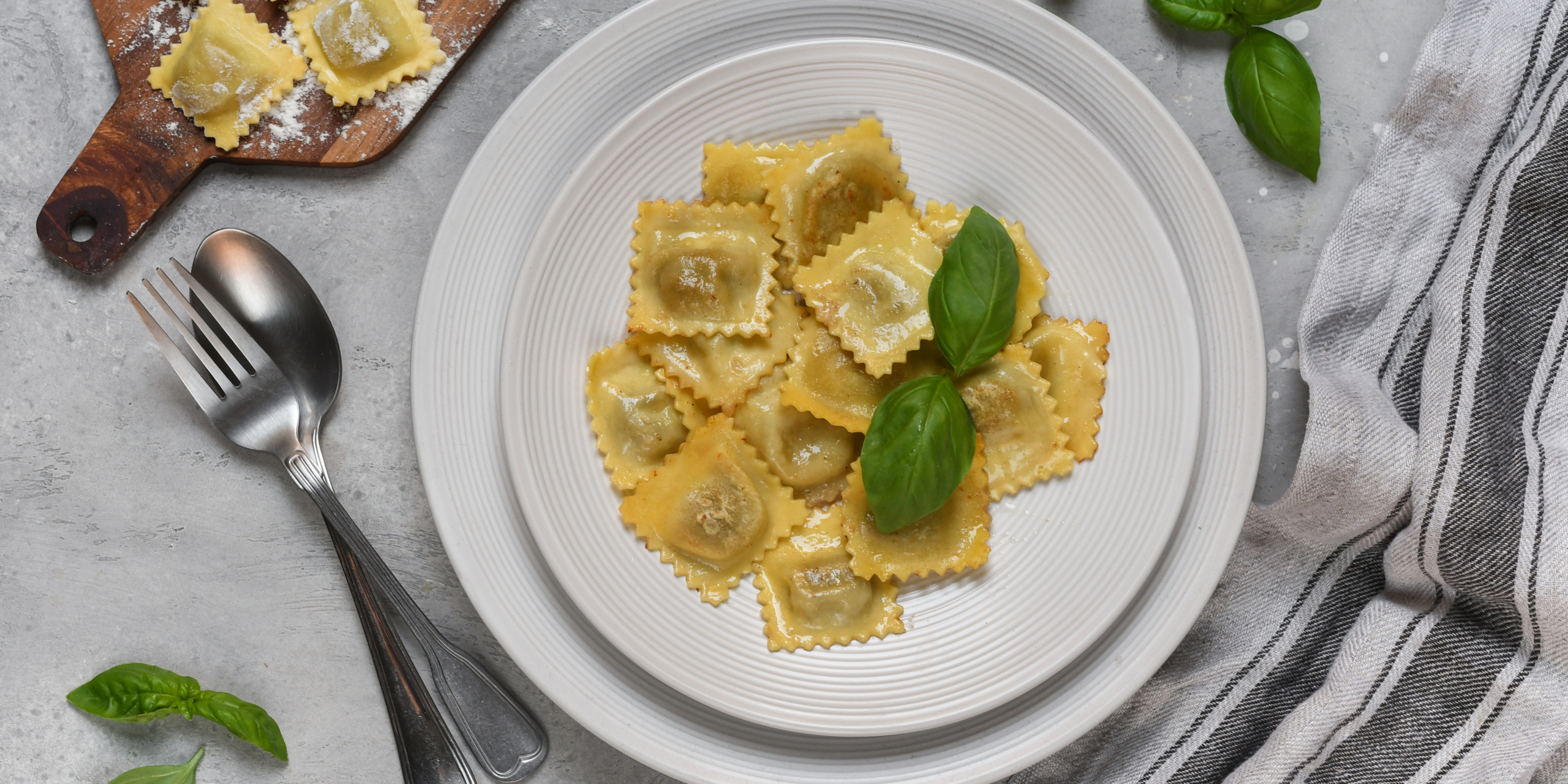 Равиоли со шпинатом и рикоттой: пошаговый рецепт