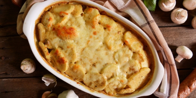 С мясом, рыбой, овощами. Вкусные запеканки, которые разнообразят меню