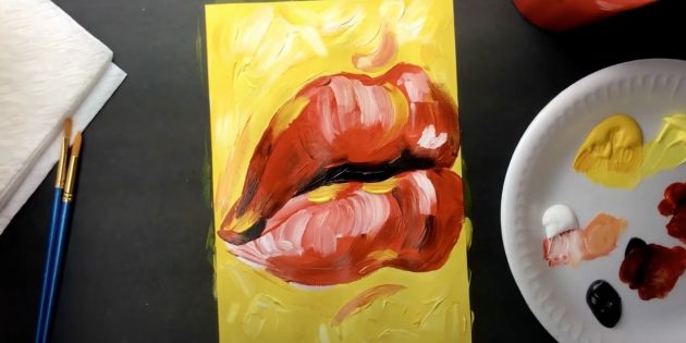 Как нарисовать губы: закрасьте пространство между губами